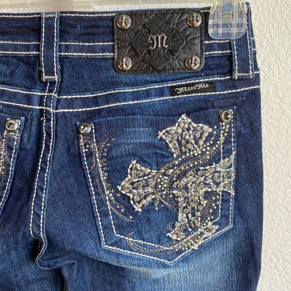 New Miss Me Jeans Women’s Size 26 skinny cut Denim stitched cross‎ Pockets - Picture 9 of 13